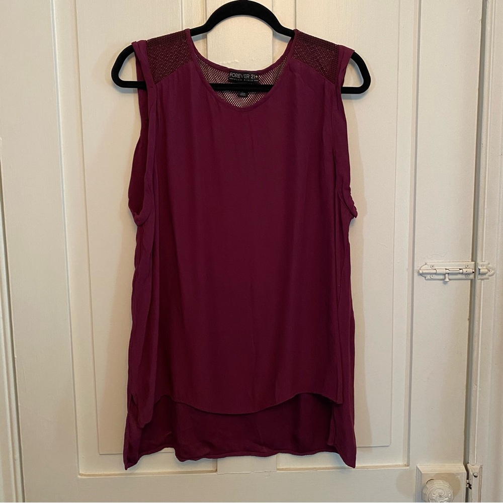 ✨forever 21+ burgundy sleeveless mesh detail top✨